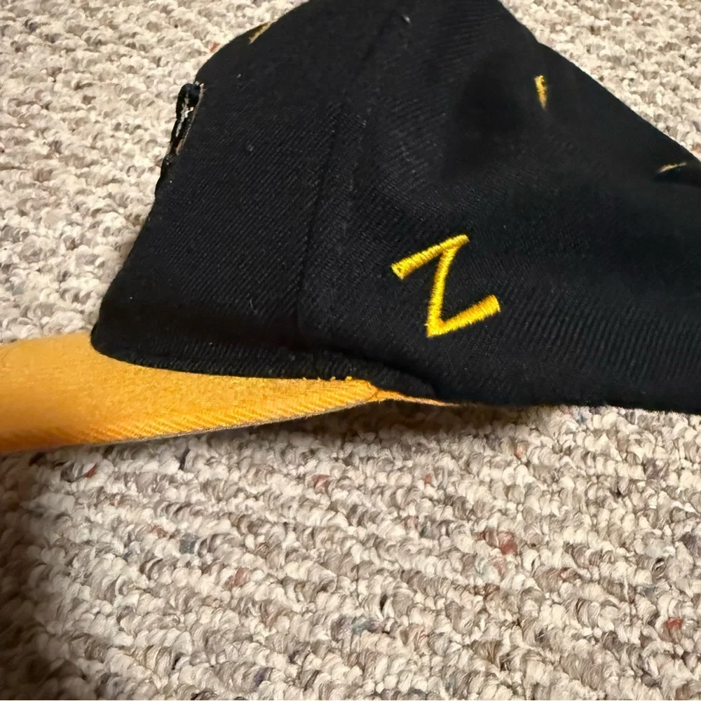 Pittsburg Penguins NHL Zephyr Adjustable Embroidered Ball Cap Hat KIDS